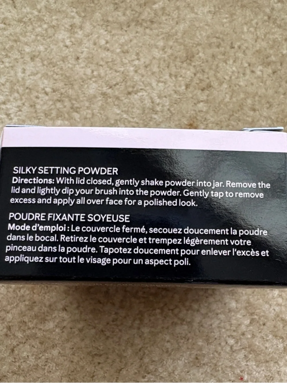 NIB Mary Kay Silky Setting Powder – LIGHT MEDIUM BEIGE MATTE